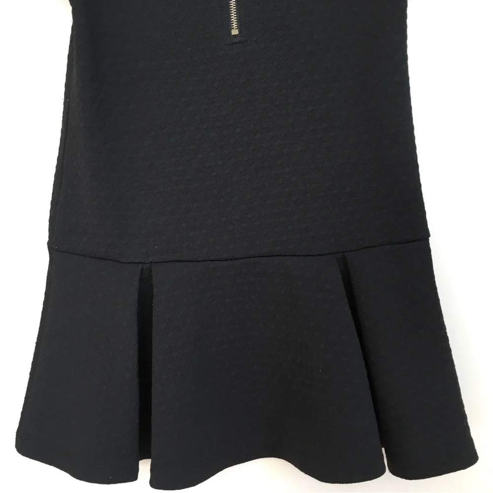 Genuine Kids Oshkosh Little Girls Black Ruffle Hem Short Sleeve Dress